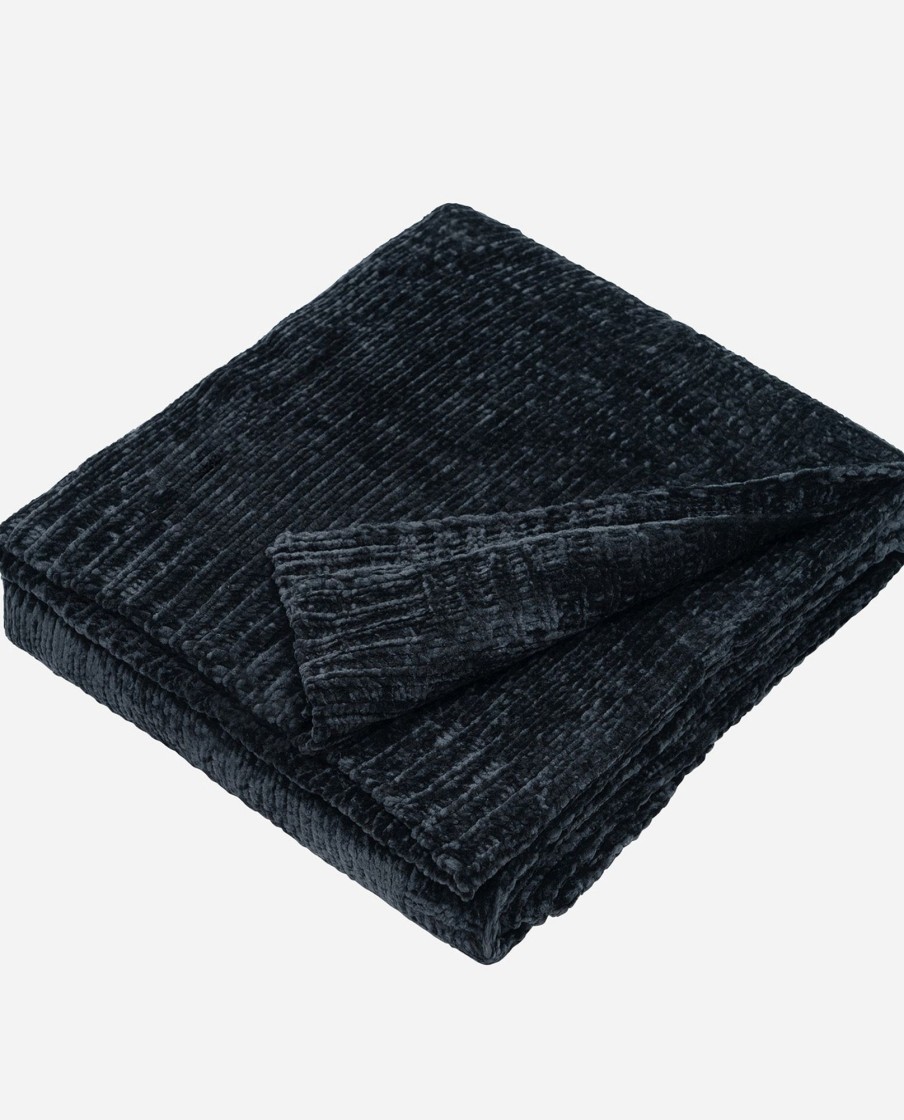 Home DANSKIN Throws | Spirit Namaste Throw Anthracite