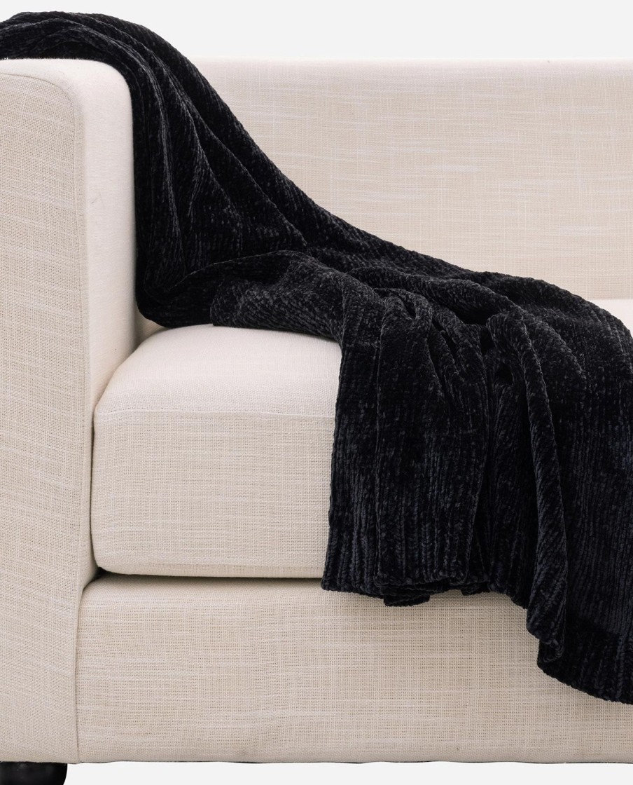 Home DANSKIN Throws | Spirit Namaste Throw Anthracite