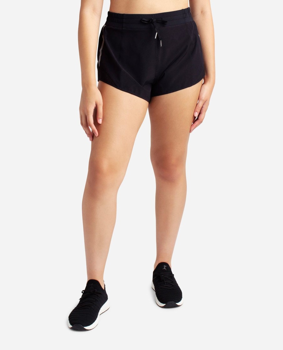 Women DANSKIN | Runner Short Black